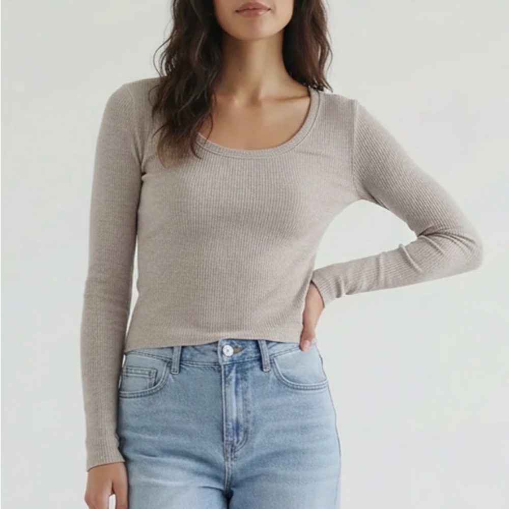 Ribbed Long-Sleeve Scoop Neck